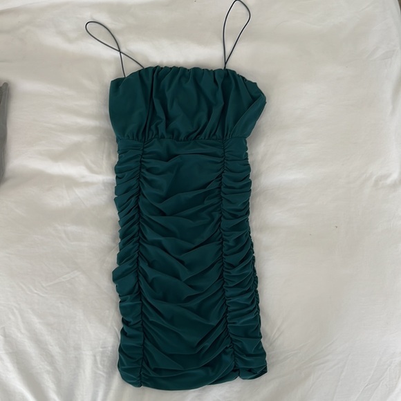Forest Green Ruched Dress - Picture 4 of 15